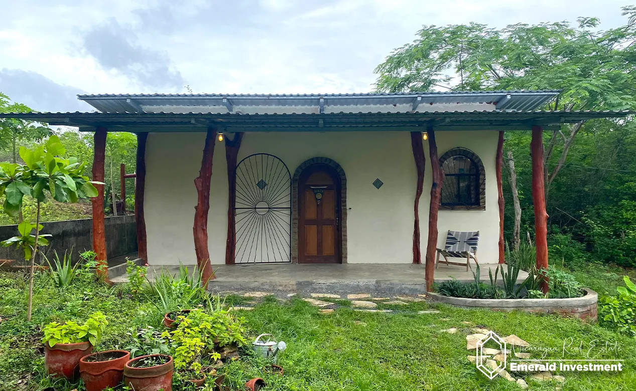 Titled Surf House Near Playa Amarillo Surf Break & Playa Gigante